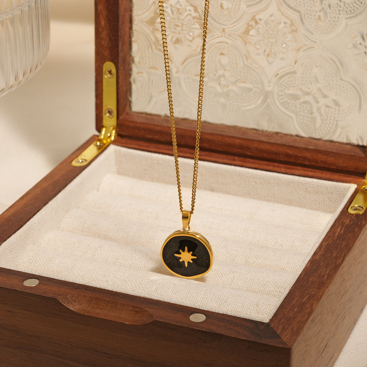 Eight-Pointed Titanium Steel Black Star Clavicle Chain - 이미지 4