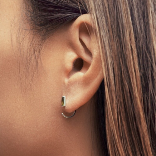 Square Shape Peridot Dainty Tiny Hoop Unique Earrings - 이미지 3