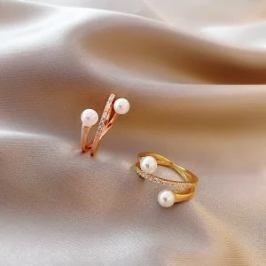 Fashionable Design Pearl Niche Ring For Women