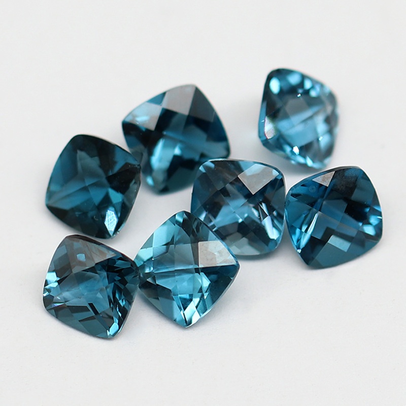 Natural London Blue Topaz Fat Square Surface Cut - 이미지 6